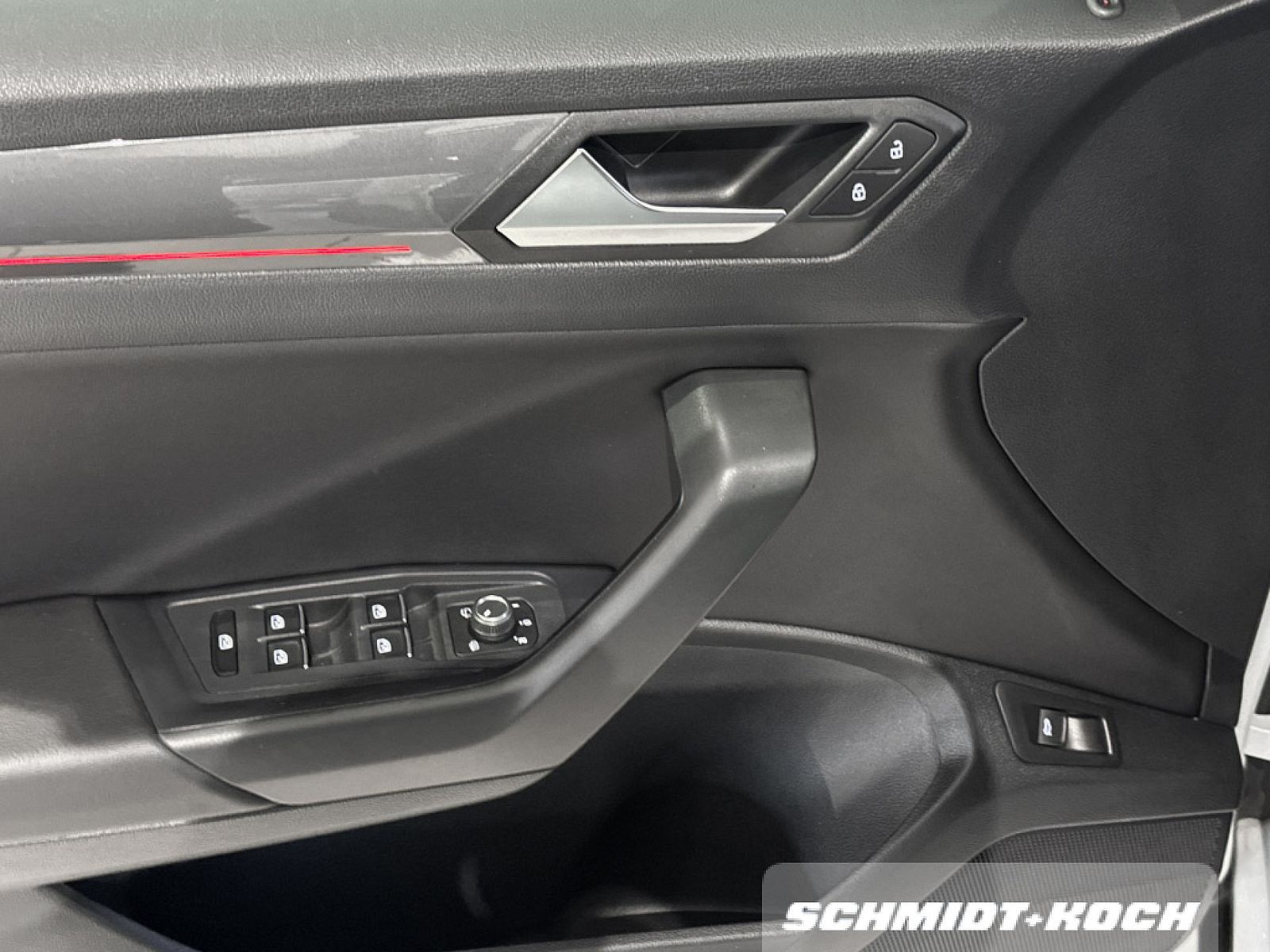 Volkswagen T-Roc 2.0 TDI Sport 4Motion - Samsaru's Car Outlet