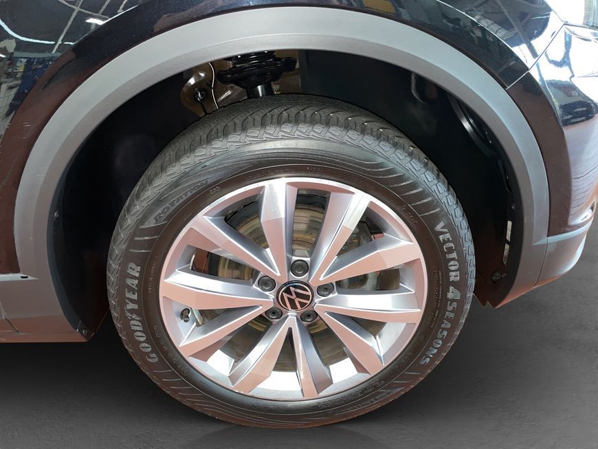 Volkswagen T-Roc 1.5 TSI Style - Samsaru's Car Outlet