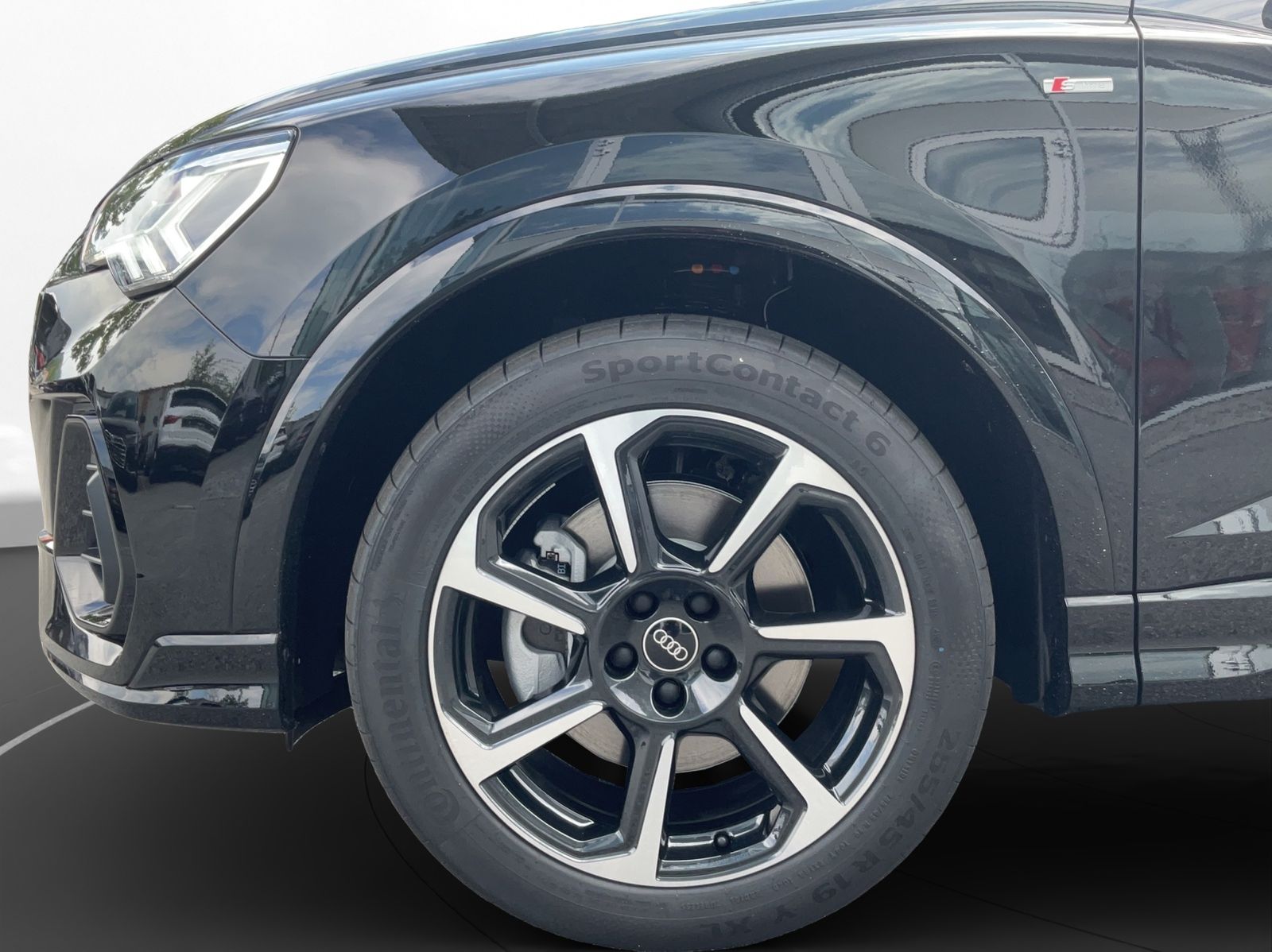 Audi Q3 Sportback 40 TDI quattro S line - Samsaru's Car Outlet