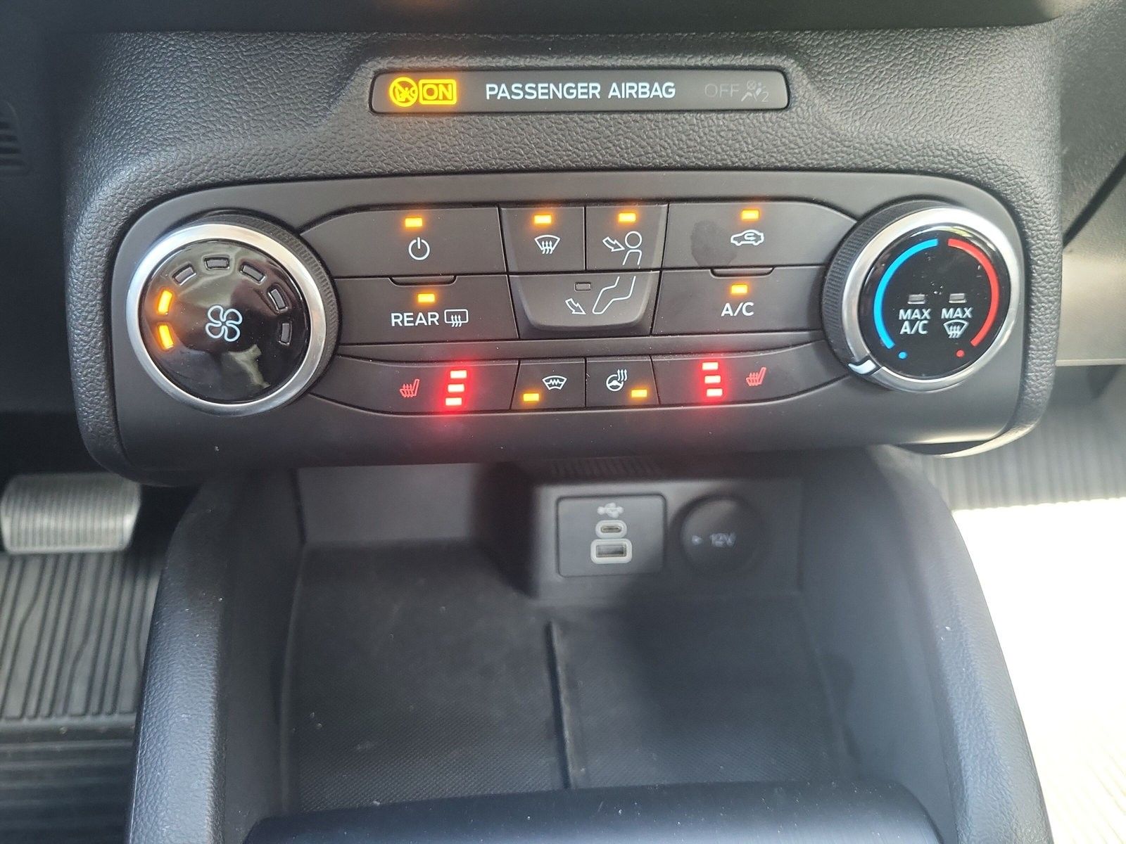 Ford Focus 1.5 TDCi AT - Samsaru's Car Outlet