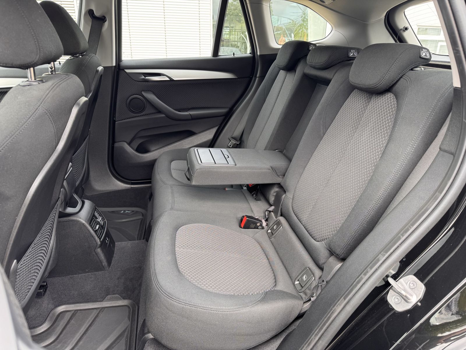 BMW X1 xDrive20d Allrad - Samsaru's Car Outlet