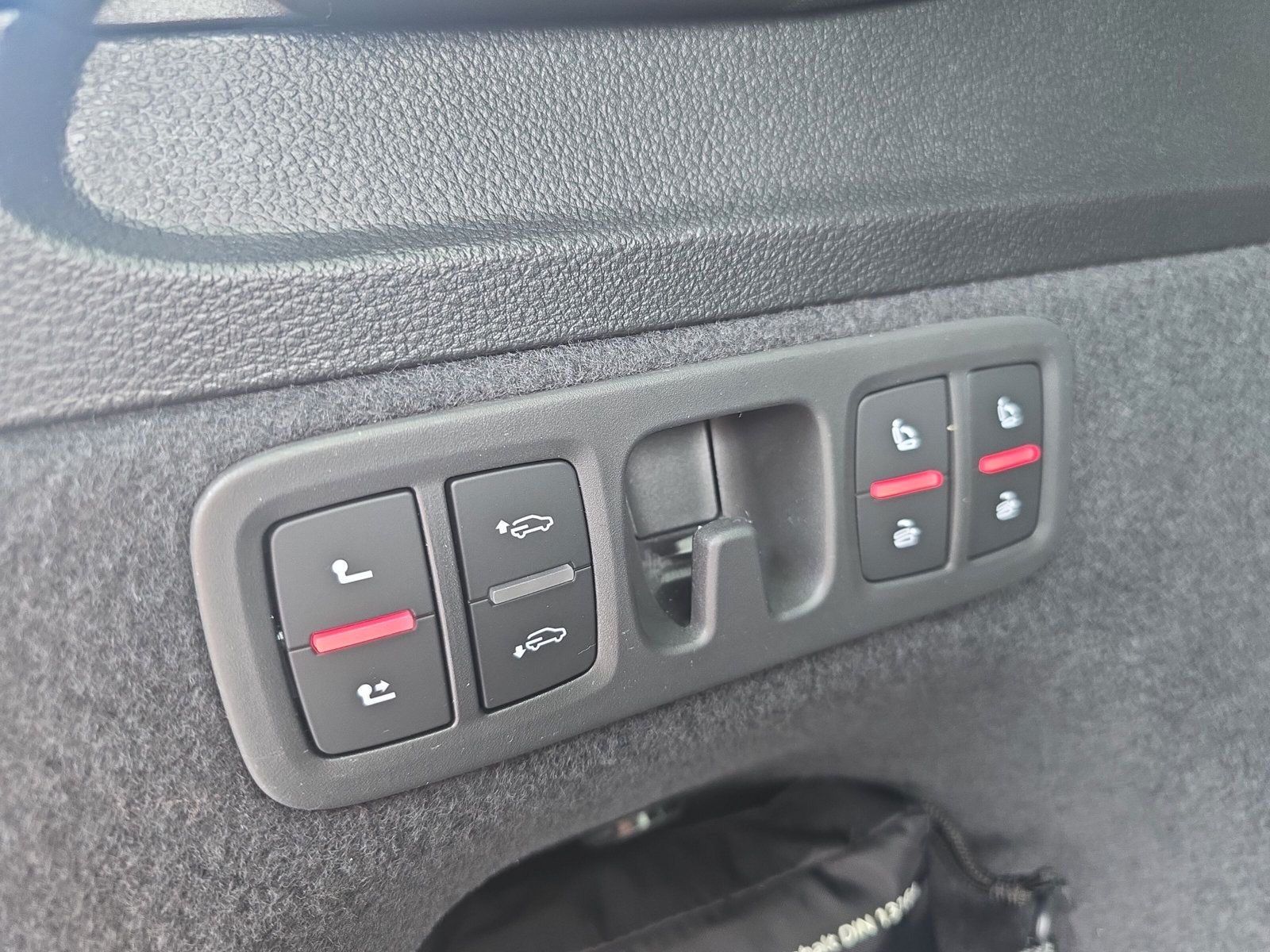 Audi Q7 45 TDI qu S line MATRIX PANO B&O AIR AHK