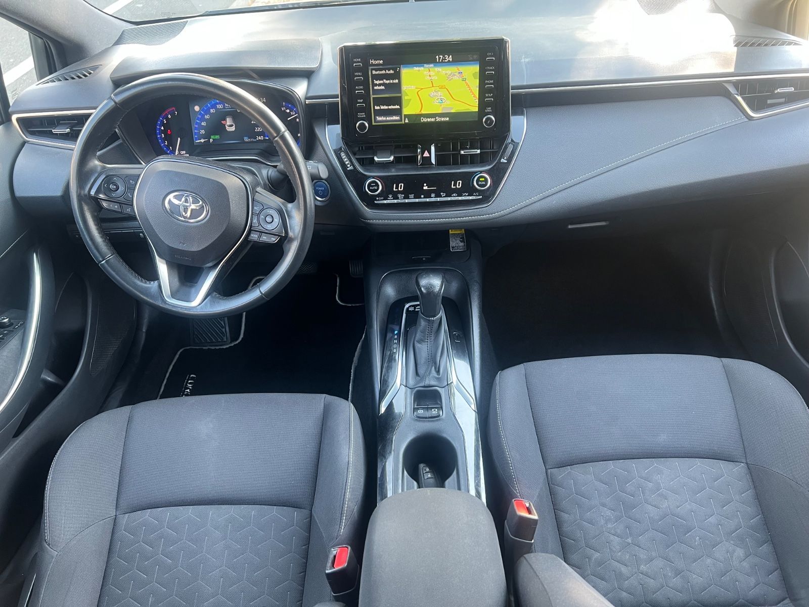 Toyota Corolla Touring Sports Hybrid Dynamic - Samsaru's Car Outlet