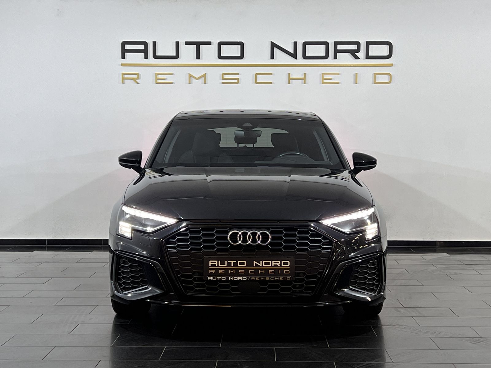 Audi A3 40 TFSIe S-line - Samsaru's Car Outlet