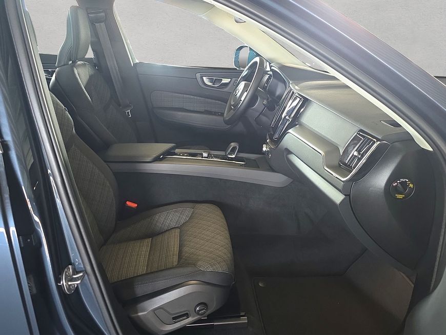 Volvo XC60 B5 B AWD Core