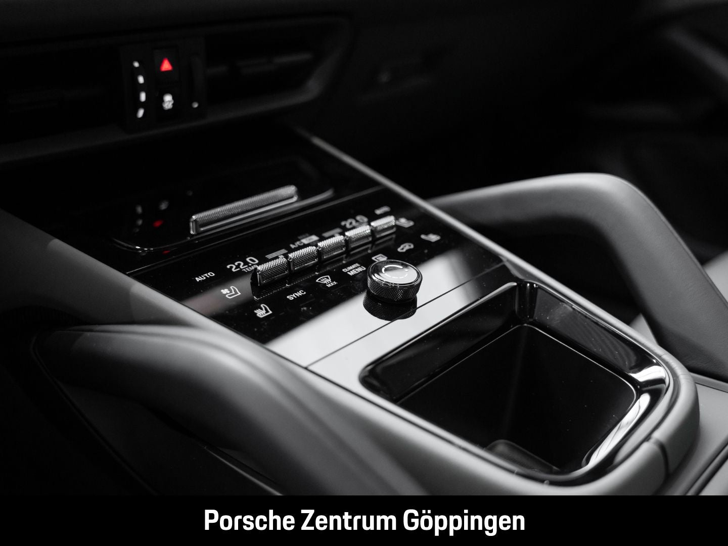 Porsche Cayenne E-Hybrid Coupe LED-Matrix Panoramadach