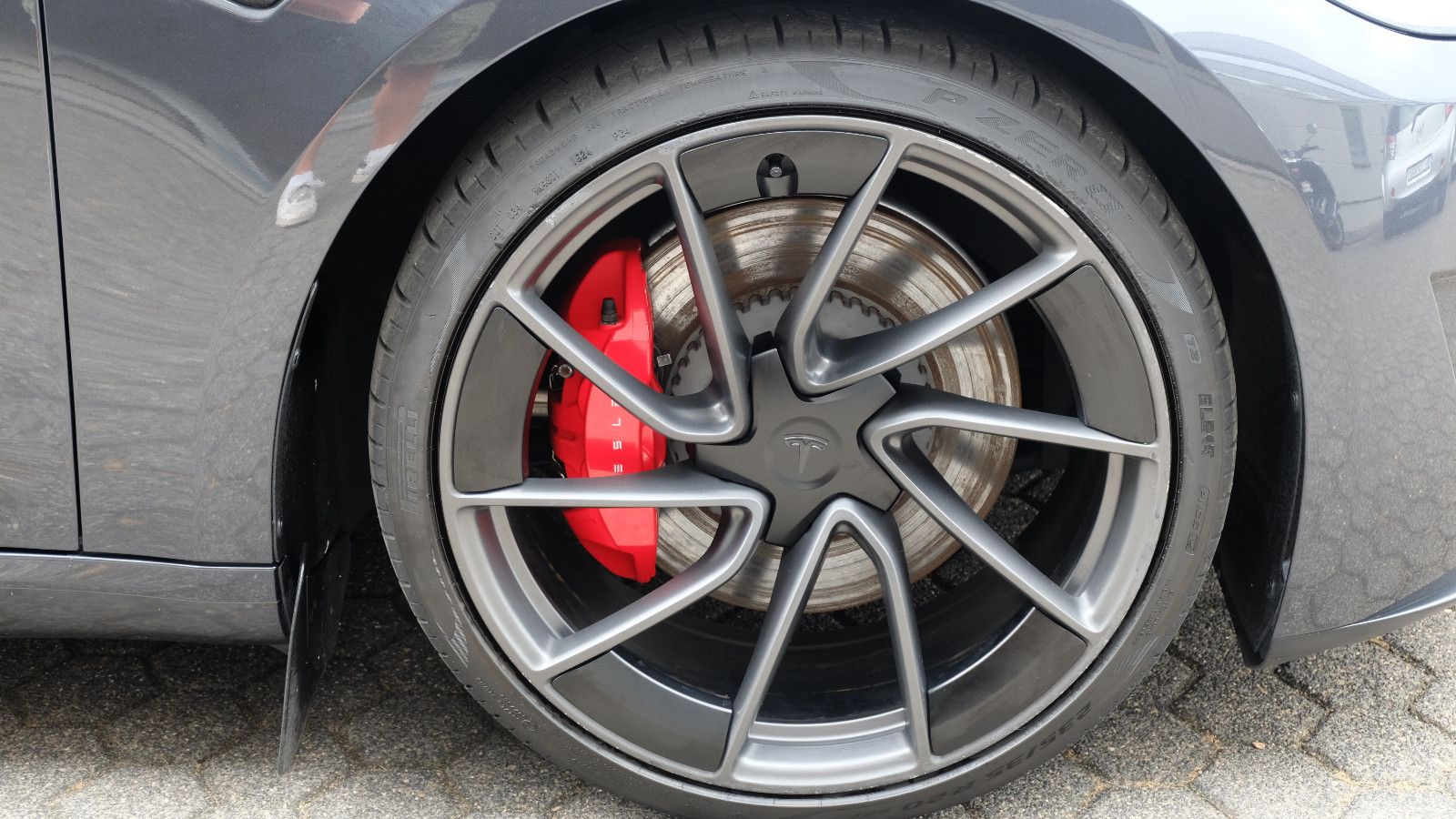 Tesla Model 3 Performance Dual Motor AWD, LM 20"