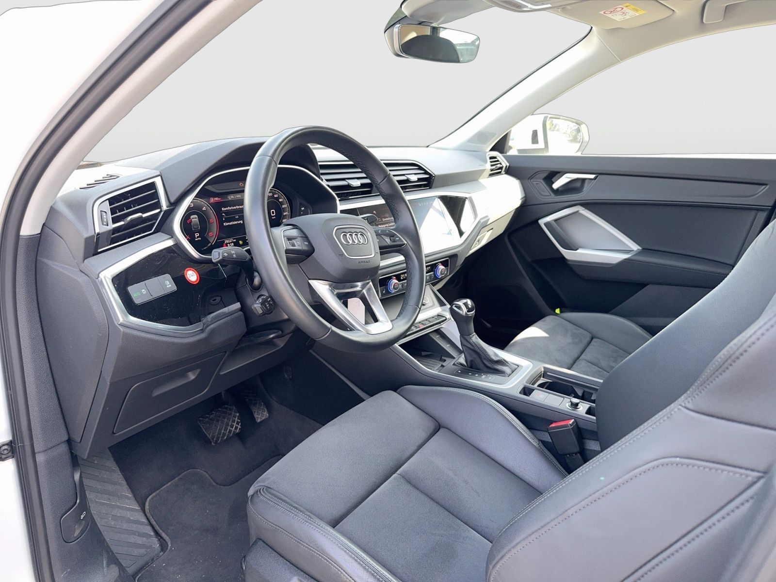 Audi Q3 Sportback 40 TDI Q S LINE - Samsaru's Car Outlet