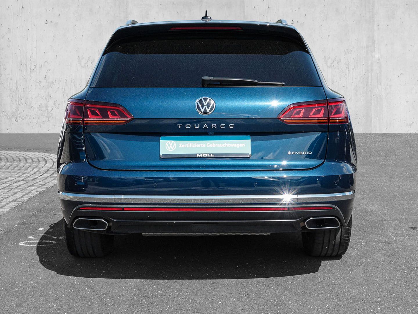Volkswagen Touareg 3.0 eTSI eHybrid 4Motion - Samsaru's Car Outlet