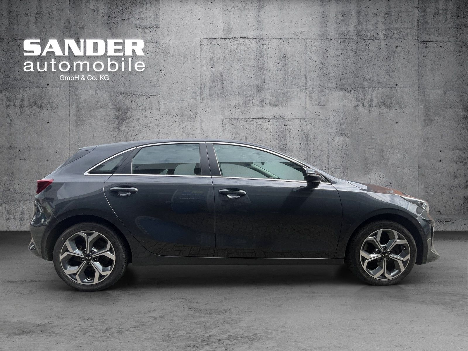 Kia Ceed 1.4 T-GDi Spirit - Samsaru's Car Outlet