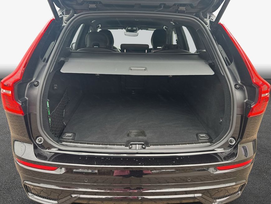 Volvo XC60 B5 B AWD Plus Dark AHK FIS MET