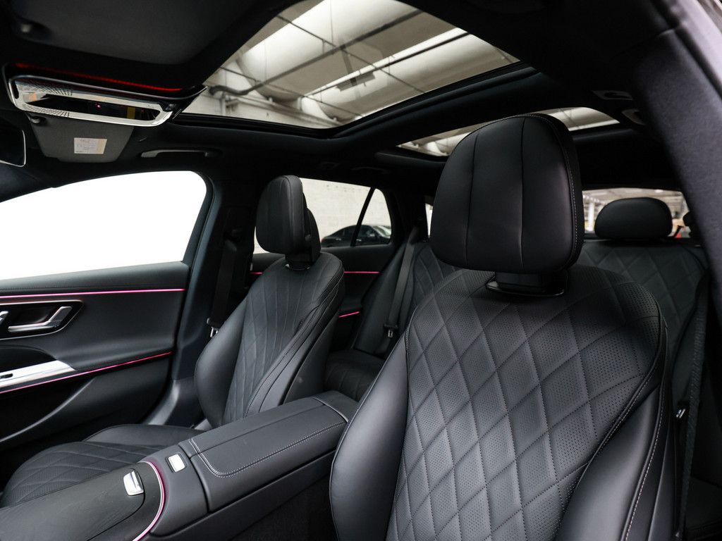 Mercedes-Benz E 450 d 4M T AMG Line NIGHT AHK STANDHZ. PANO BT