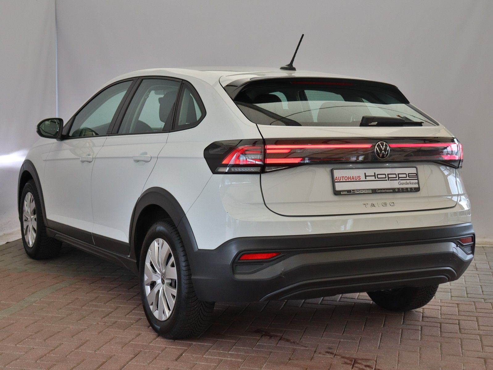 Volkswagen Taigo 1.0 l TSI - Samsaru's Car Outlet