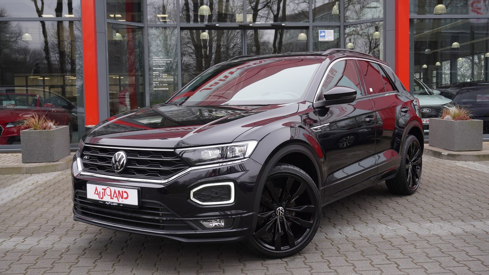 Volkswagen T-Roc 2.0 TDI R-Line - Samsaru's Car Outlet