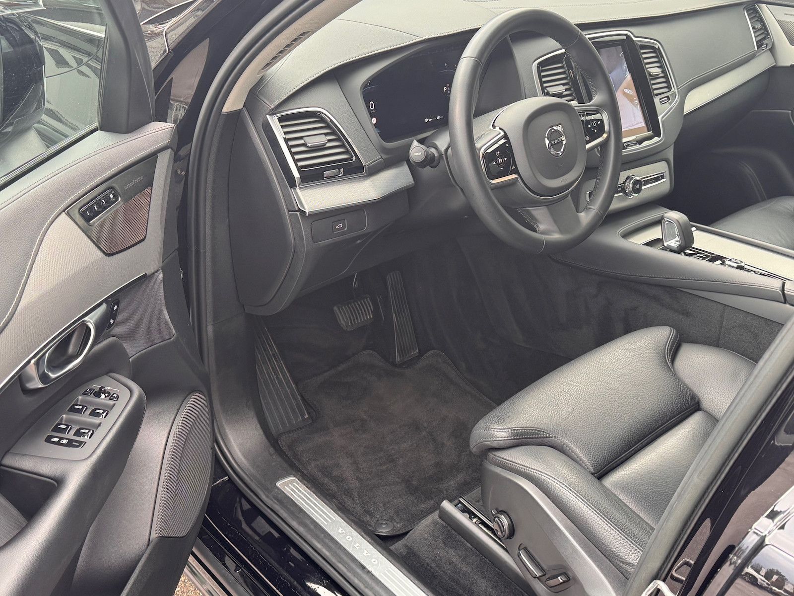 Volvo XC90 B5*AWD*Plus Dark*NP 89060*Standhzg*AHK*360