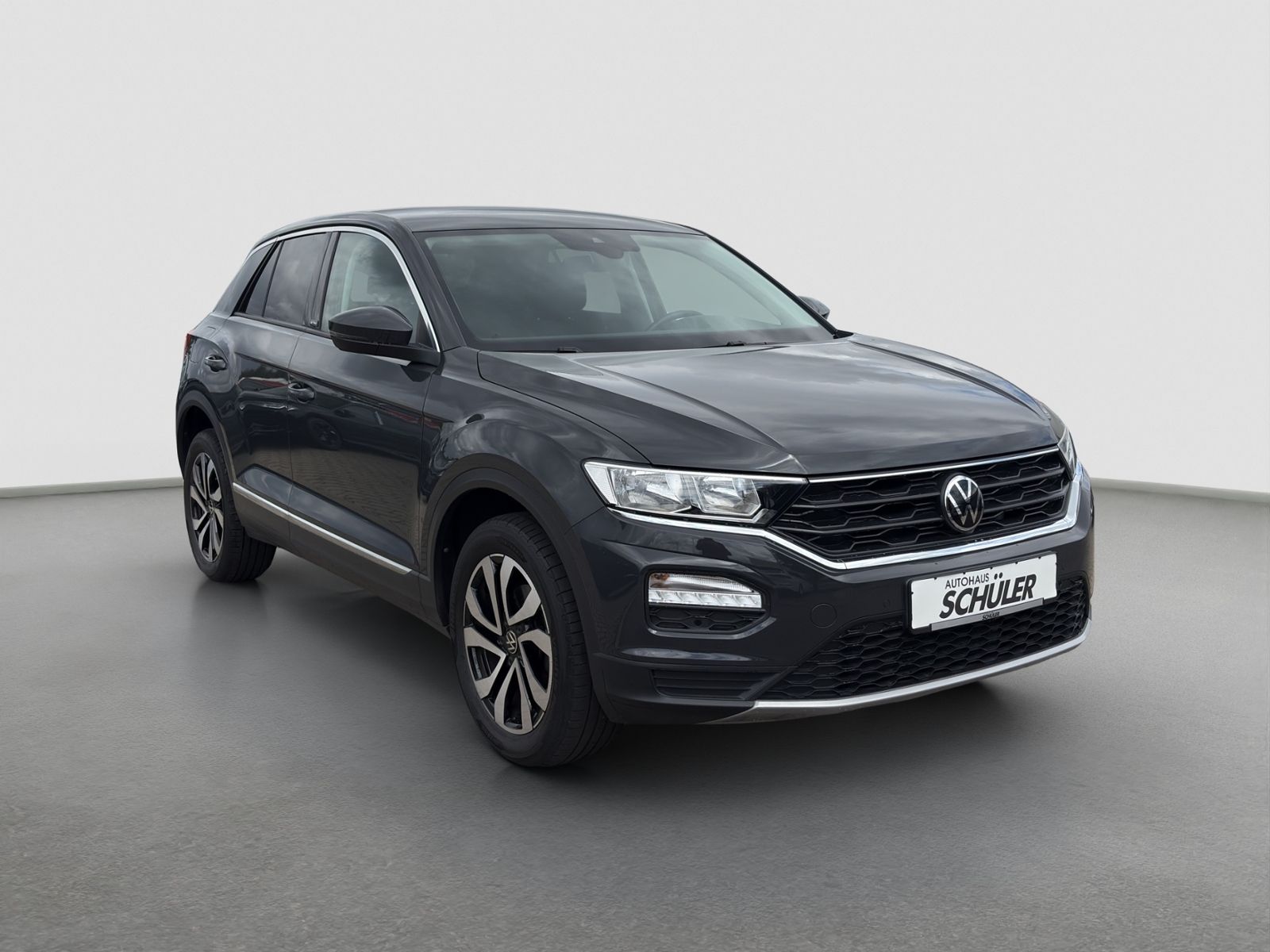 Volkswagen T-Roc 1.0TSI ACTIVE - Samsaru's Car Outlet