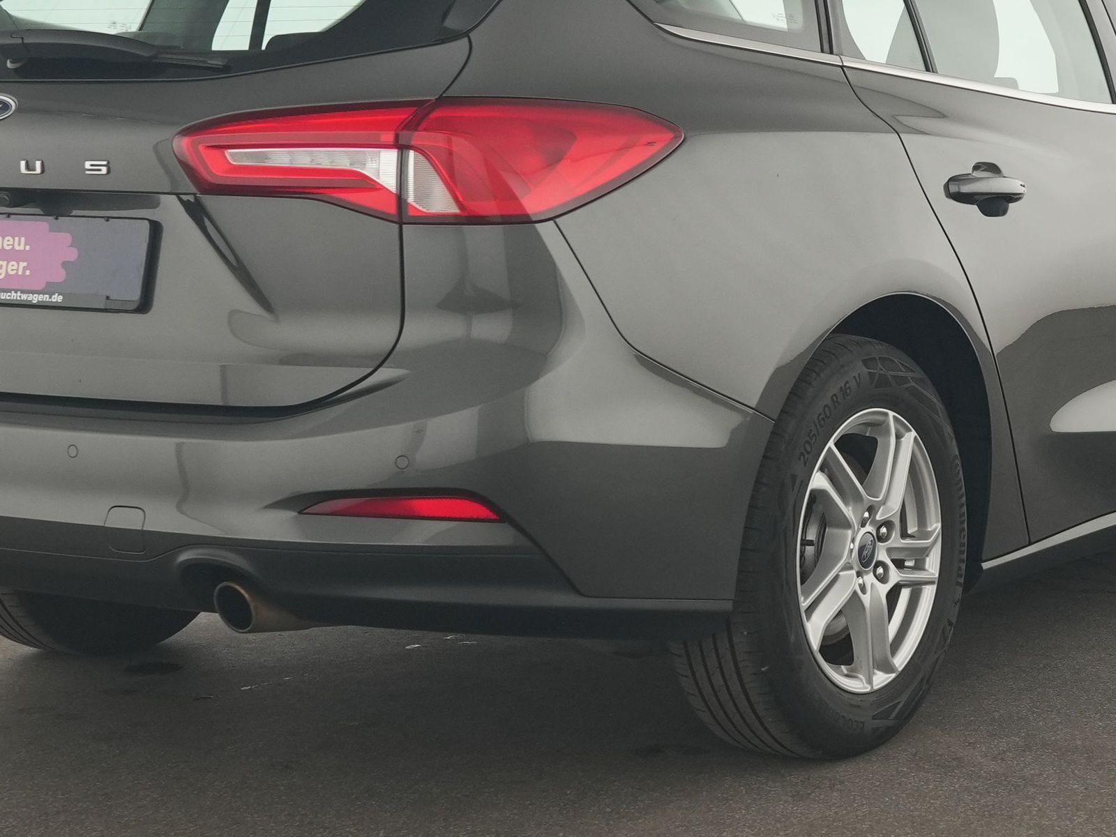 Ford Focus Cool & Connect - Samsaru's Car Outlet