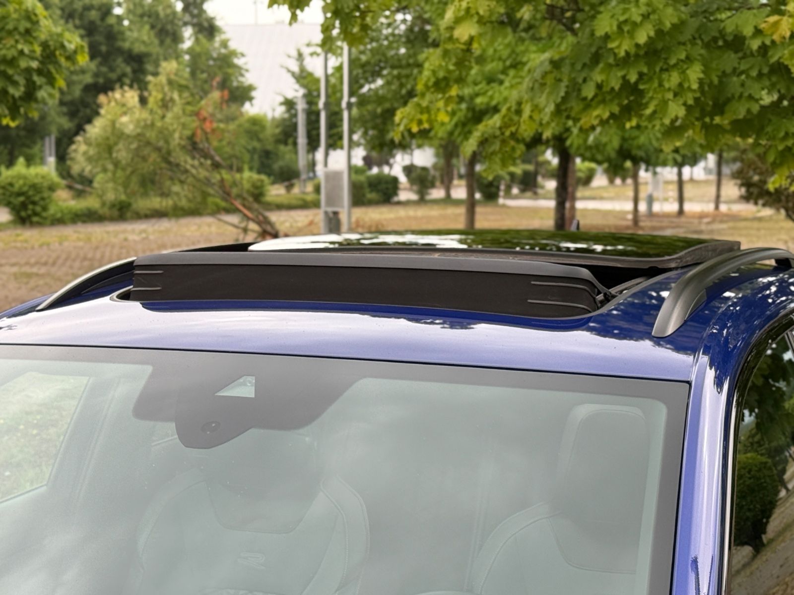 Volkswagen T-Roc TDI R-Line - Samsaru's Car Outlet