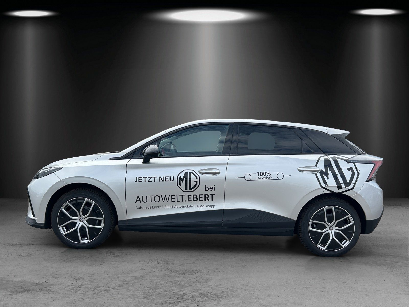 MG4 AT LUXURY