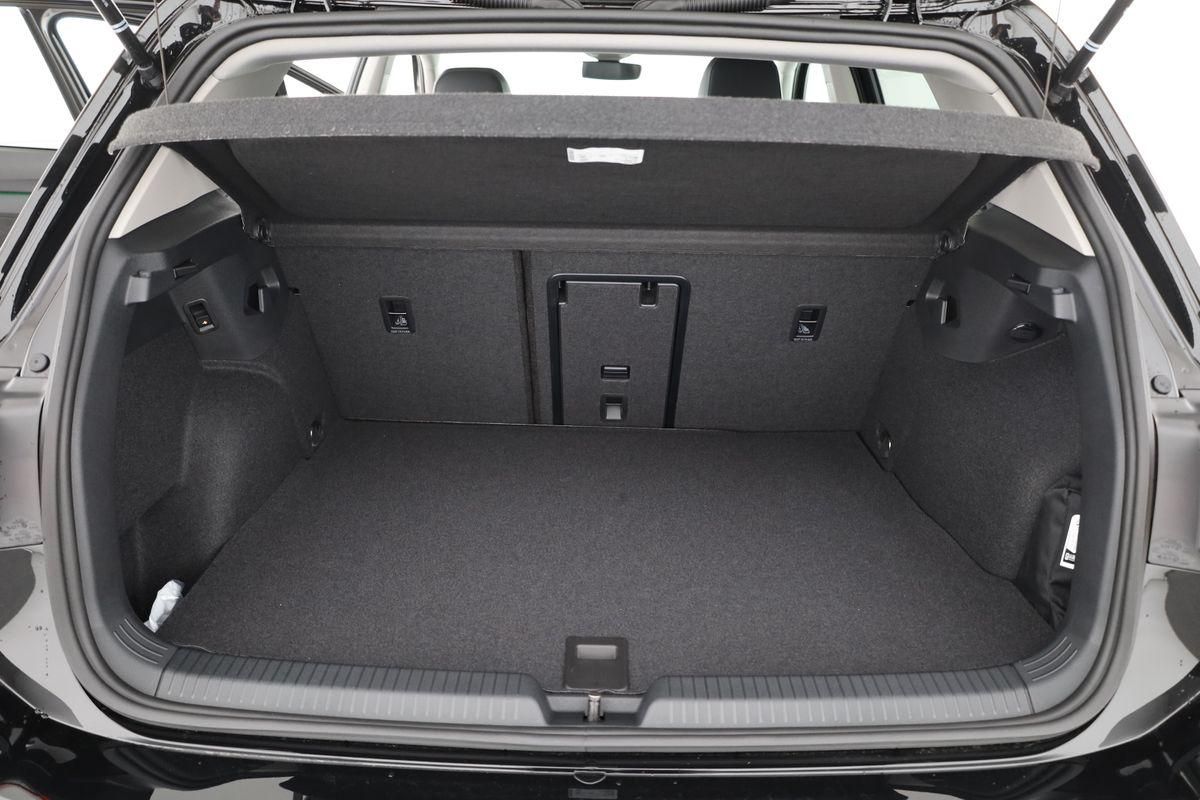 Volkswagen Golf VIII 1.5 eHybrid Style, AHK, Navi, Kamera,