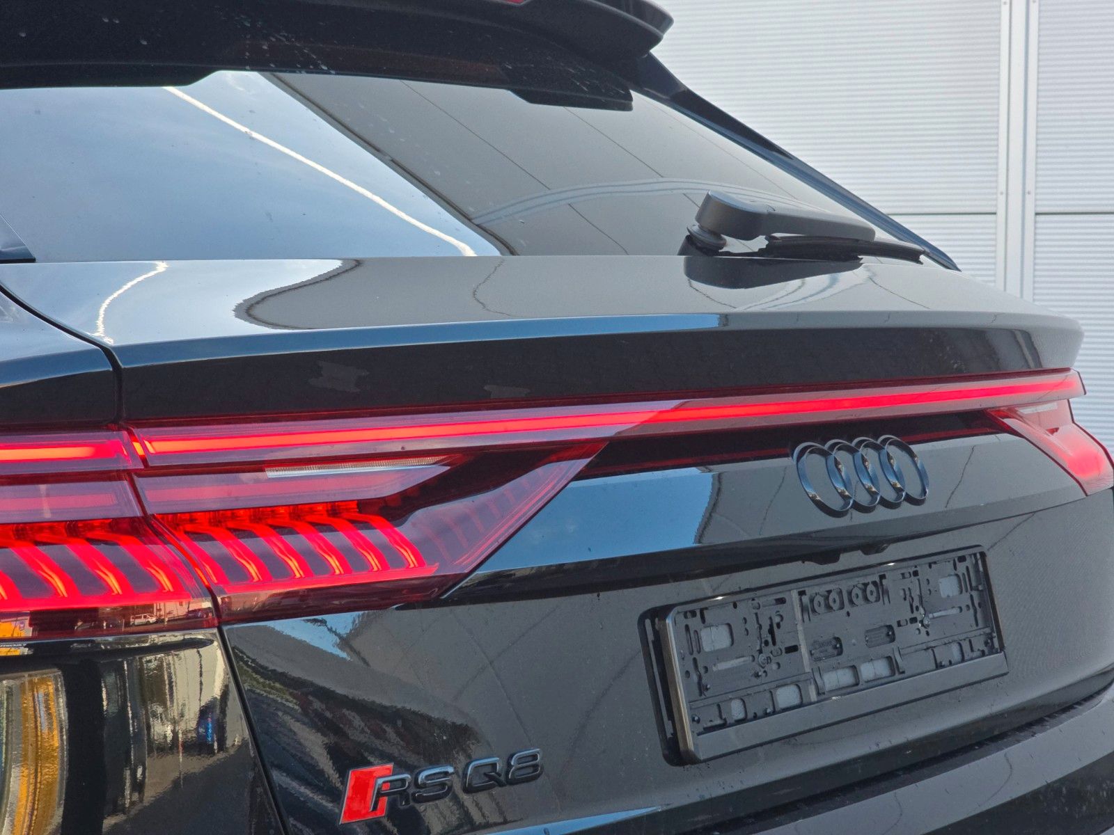 Audi RSQ8 (Massage/Ceramic/360 Kamera)