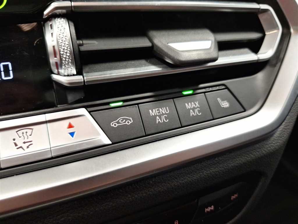 BMW 320d Touring M Sport Steptronic - Samsaru's Car Outlet