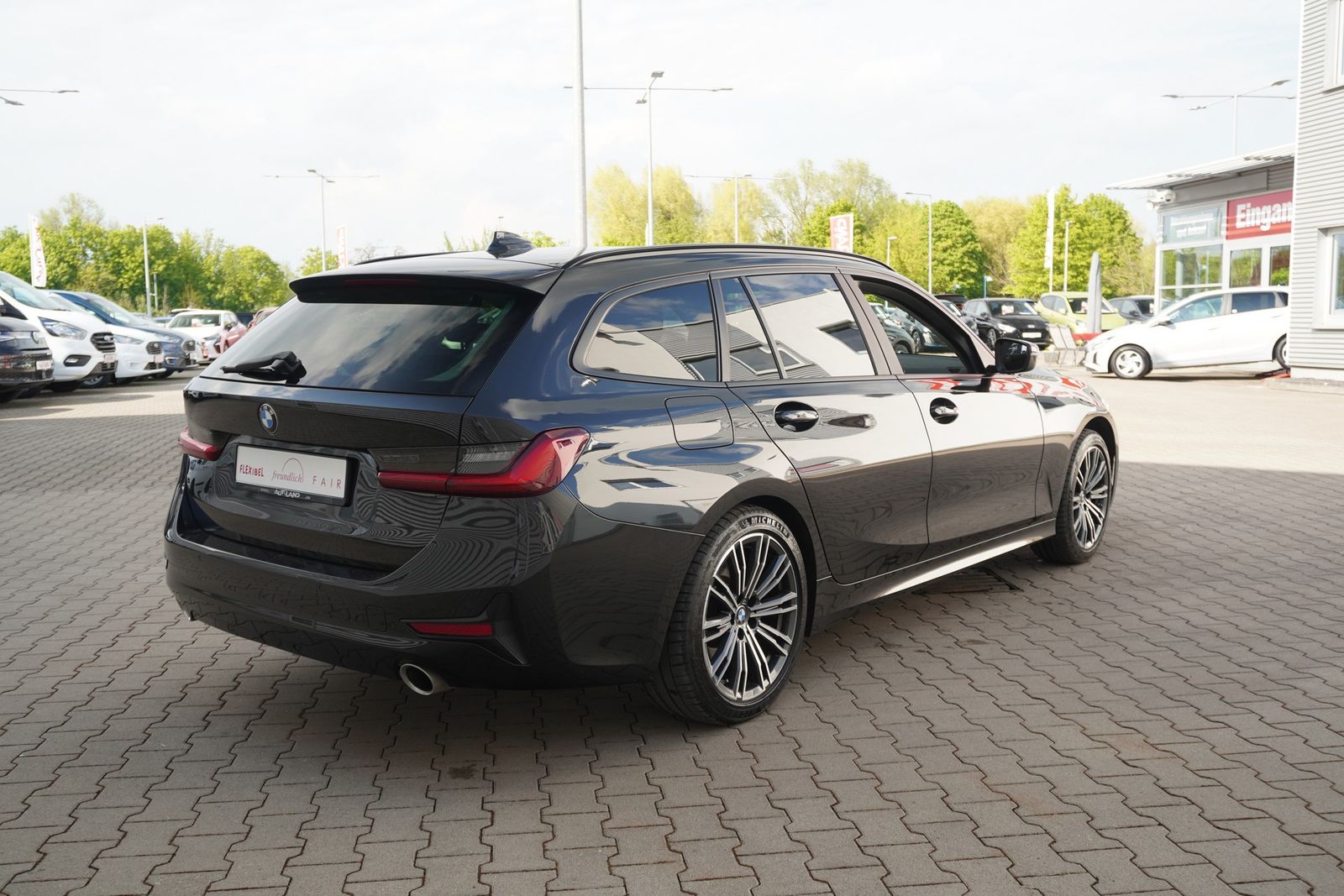 BMW 320d Touring Aut. - Samsaru's Car Outlet