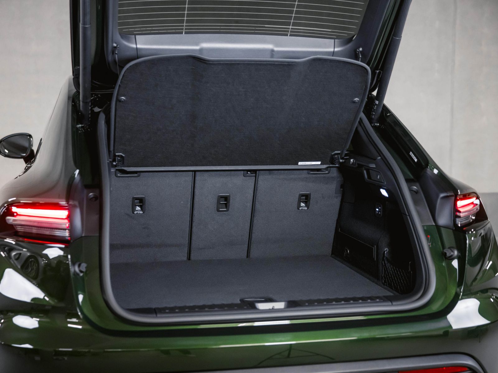 Porsche Macan 4S Electric - Samsaru's Car Outlet