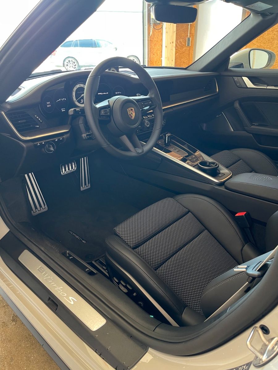 Porsche 992.2 911 Turbo S Cabriolet - Samsaru's Car Outlet
