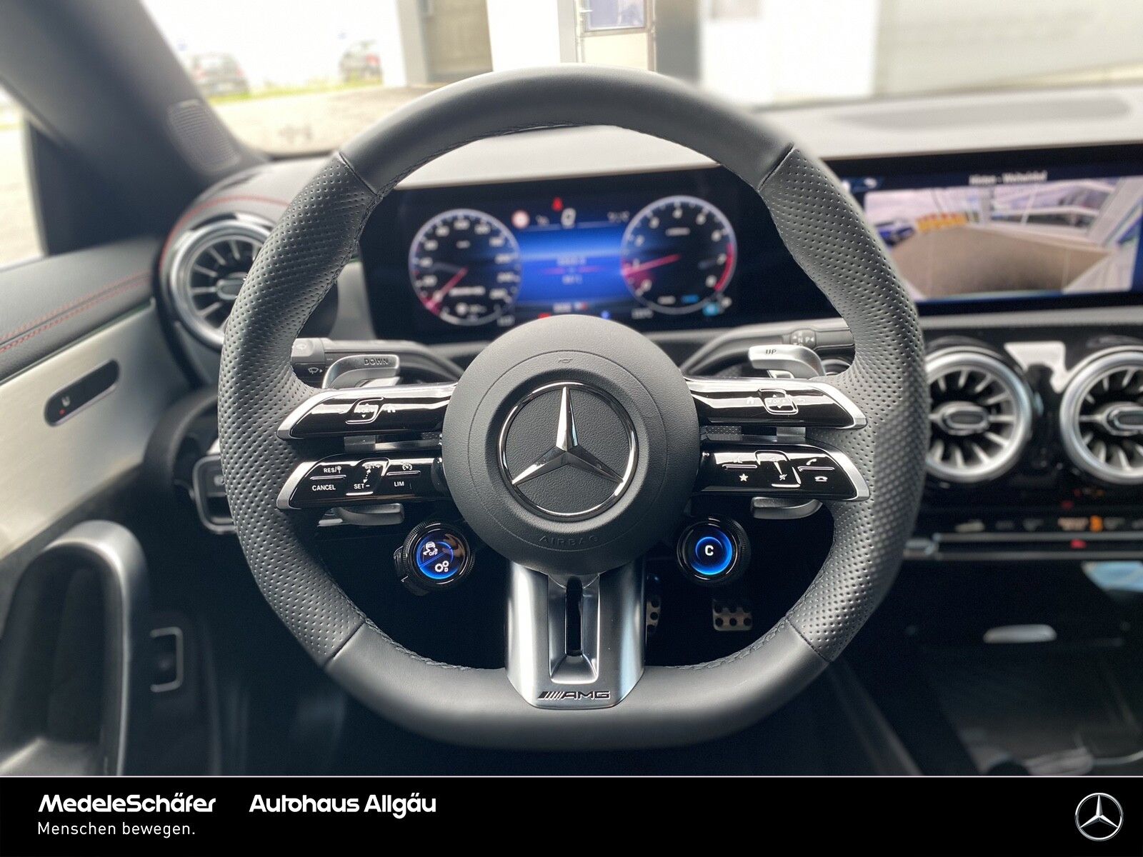 Mercedes-Benz CLA 35 AMG 4M - Samsaru's Car Outlet