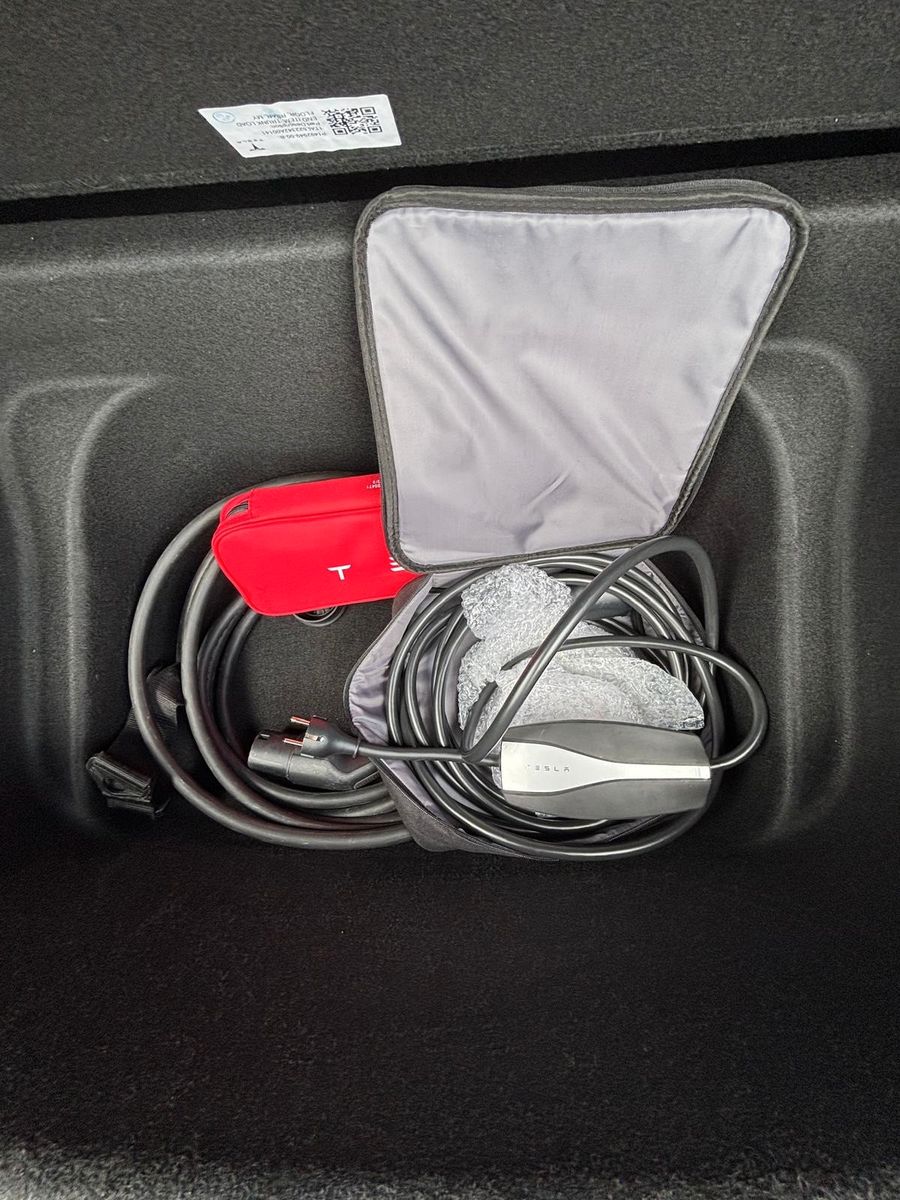 Tesla Model Y Long Range Dual AWD # +AHK # incl. MWST.