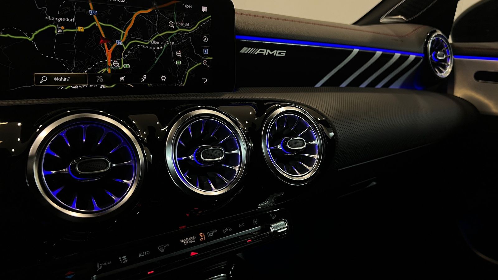 Mercedes-Benz CLA 35 AMG - Samsaru's Car Outlet