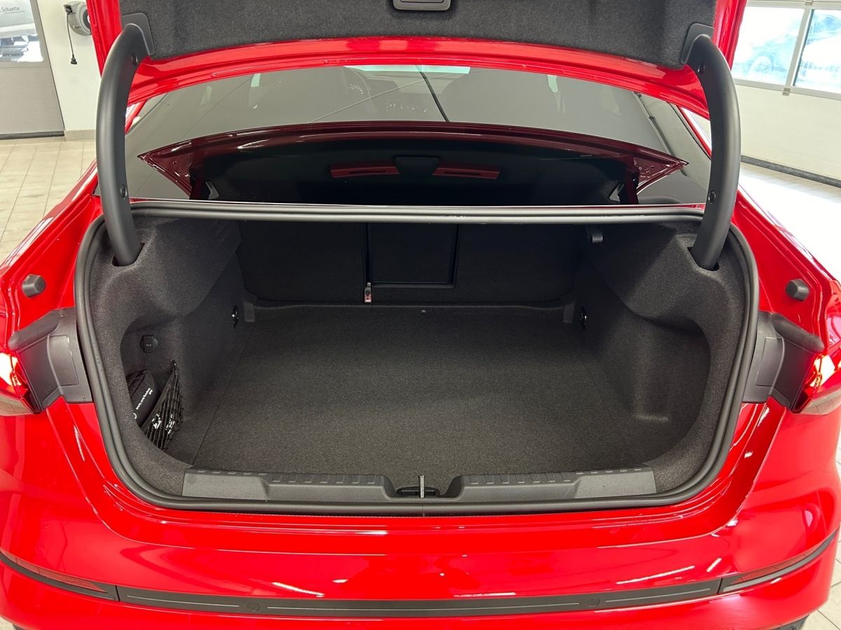 Audi A3 Limousine 35 TFSI advanced - Samsaru's Car Outlet