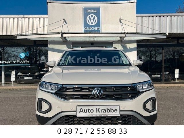 Volkswagen T-Roc Life 1.5 TSI DSG - Samsaru's Car Outlet