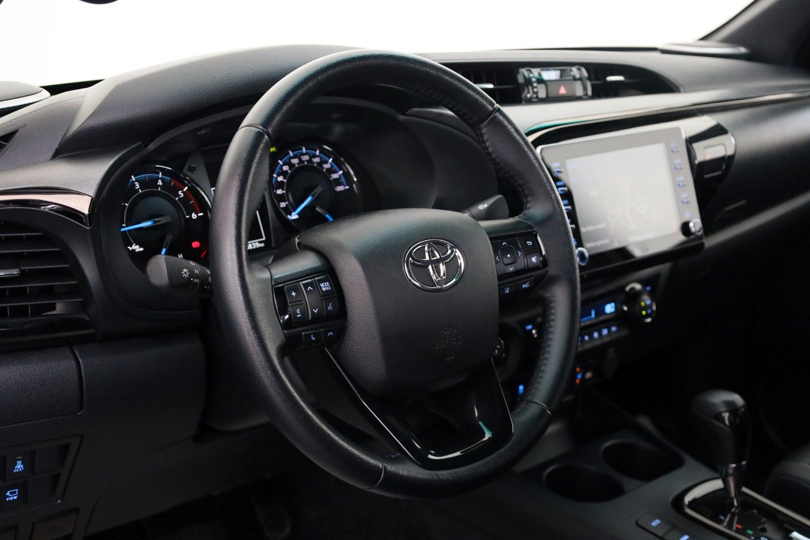 Toyota Hilux 2.8 D-4D Invincible Sport,ACC,AHK
