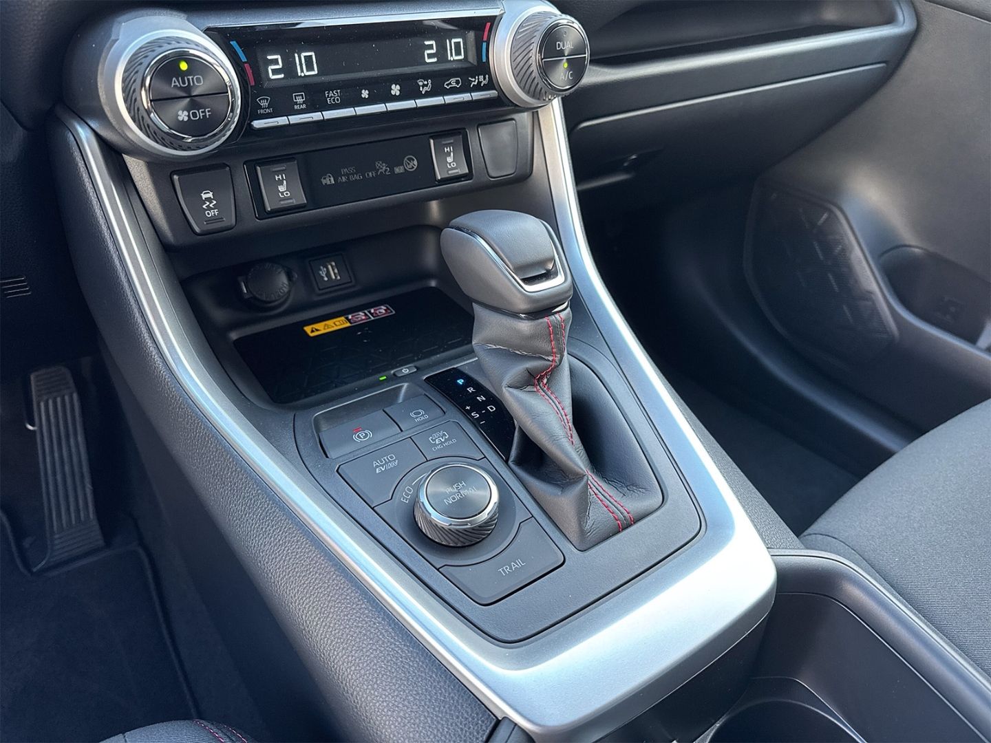 Toyota RAV 4 Plug-In Hybrid 2.5 4x4 Teamplayer +Kamera