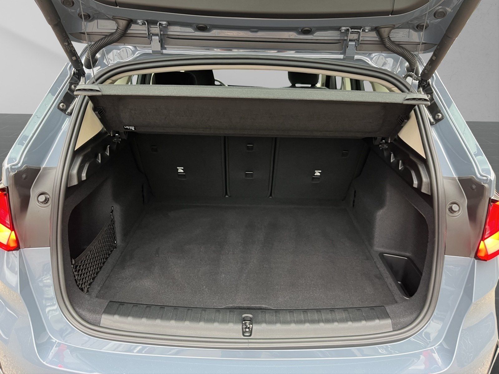 BMW X1 xDrive23i Aut. - Samsaru's Car Outlet