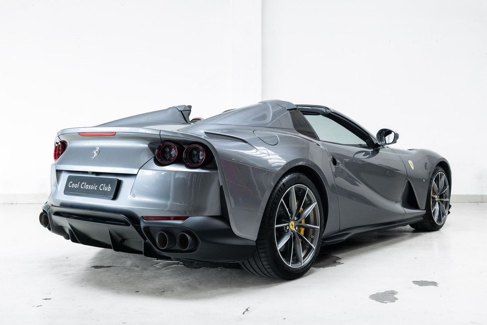 Ferrari 812 GTS - Samsaru's Car Outlet