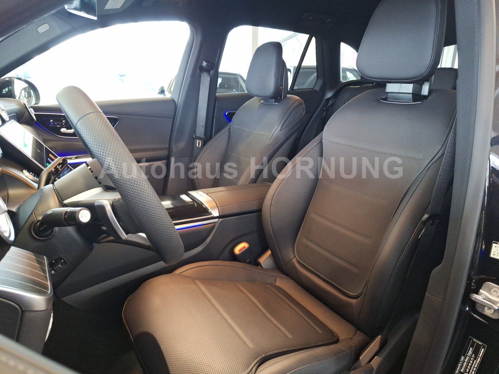 Mercedes-Benz GLC 300 d AMG 4M Edition 360° Distr AHK Memo 20"