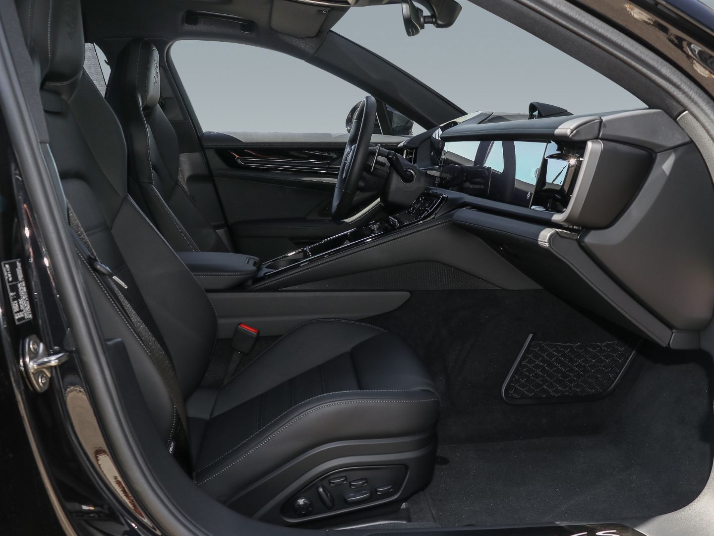 Porsche Panamera 4S E-Hybrid InnoDrive HUD Surround-View