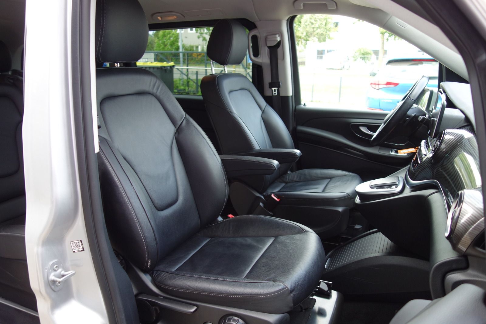 Mercedes-Benz V 300 d 4Mat Lang LED/MBUX/LEDER/eHECKTÜR/2xsTÜR