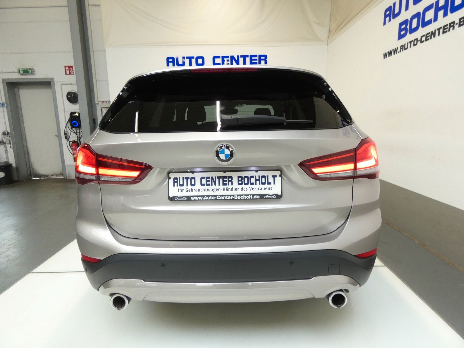BMW X1 xDrive 25 d Advantage - Samsaru's Car Outlet