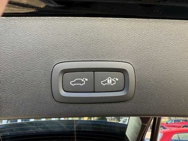 Volvo XC40 B3 (B) Core AHK/ NAVI /LED/ SHZ