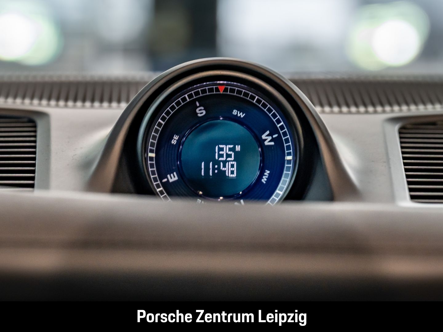 Porsche Cayenne E-Hybrid Coupe Sportabgas HD-Matrix Beif