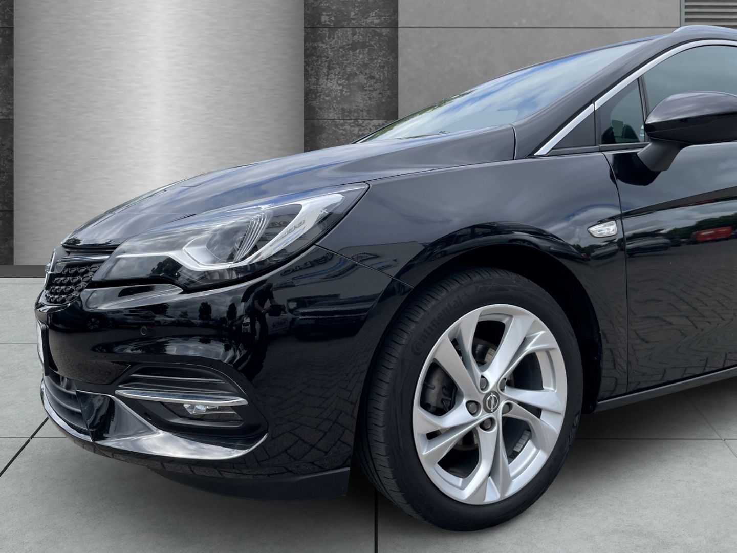 Opel Astra ST Business Elegance 1.5D - Samsaru's Car Outlet