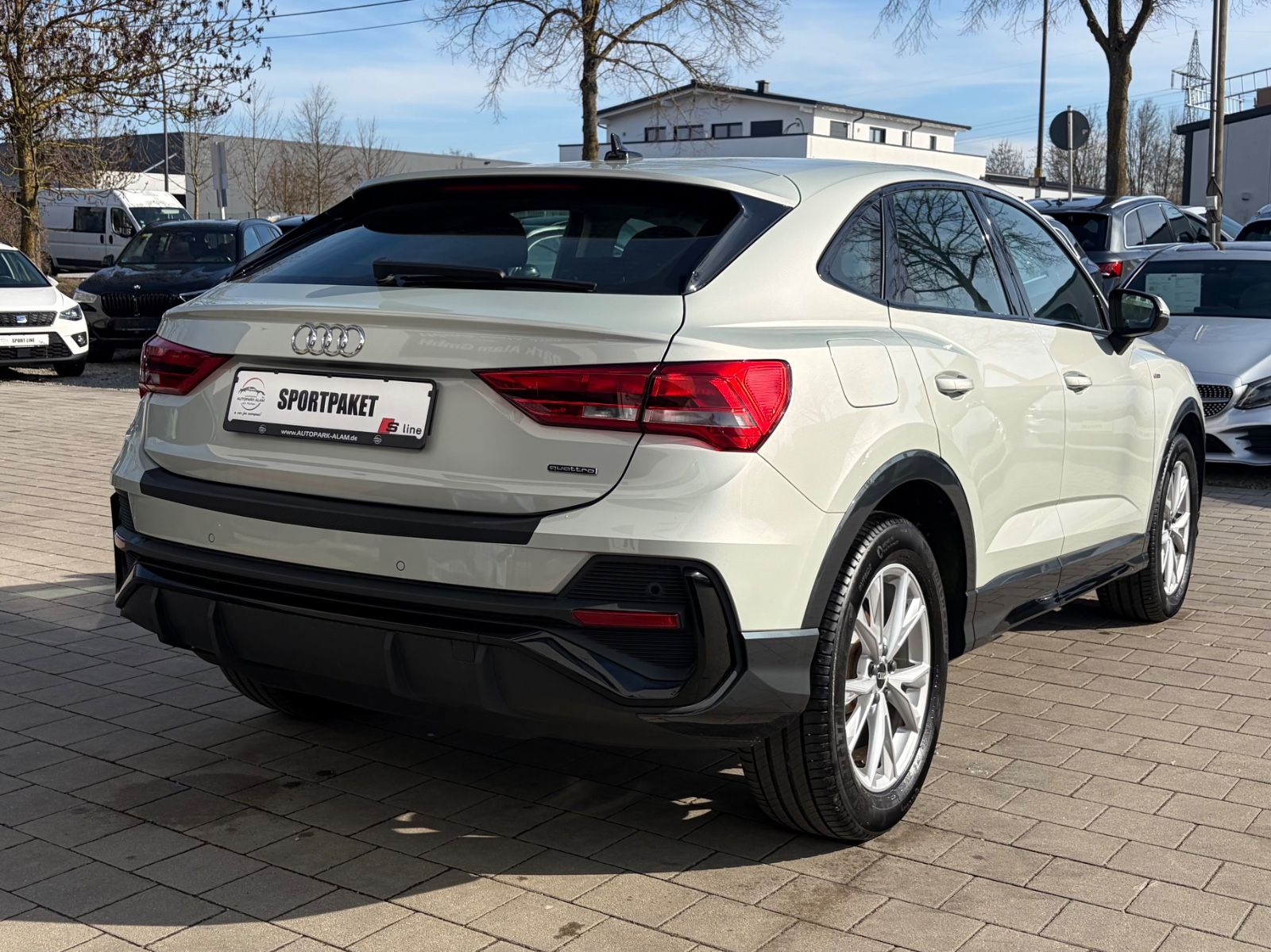 Audi Q3 SB 35 TDI quattro S line ACC DAB Optik ViCo