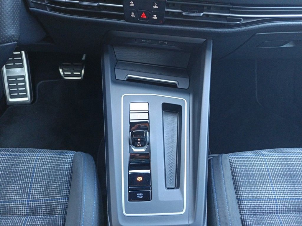 Volkswagen Golf VIII e-Hybrid 1.4 TSI DSG GTE - Samsaru's Car Outlet