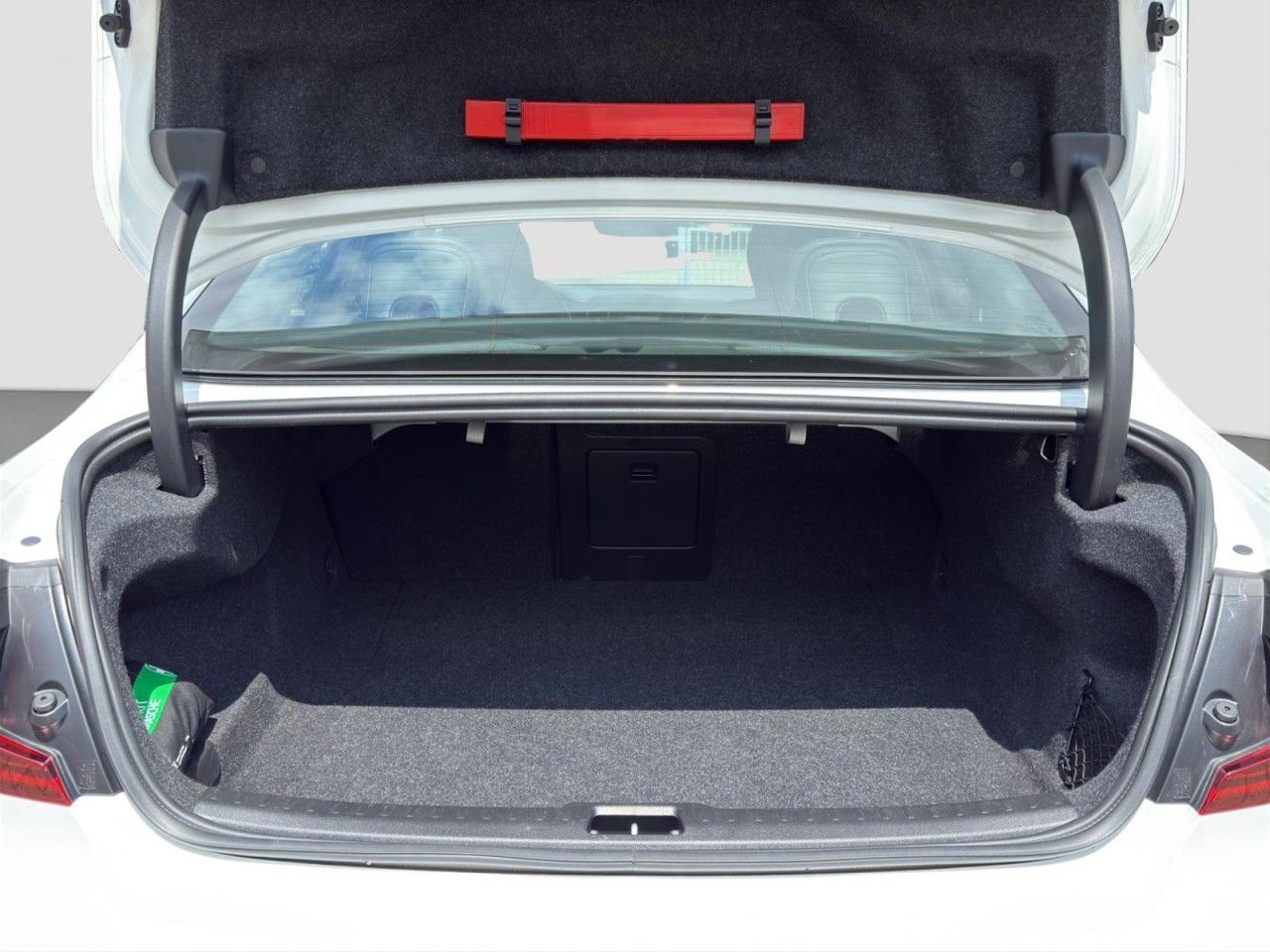 Volvo S60 B4 Plus Dark/Leder/Navi/Pano/Standhz/20Zoll