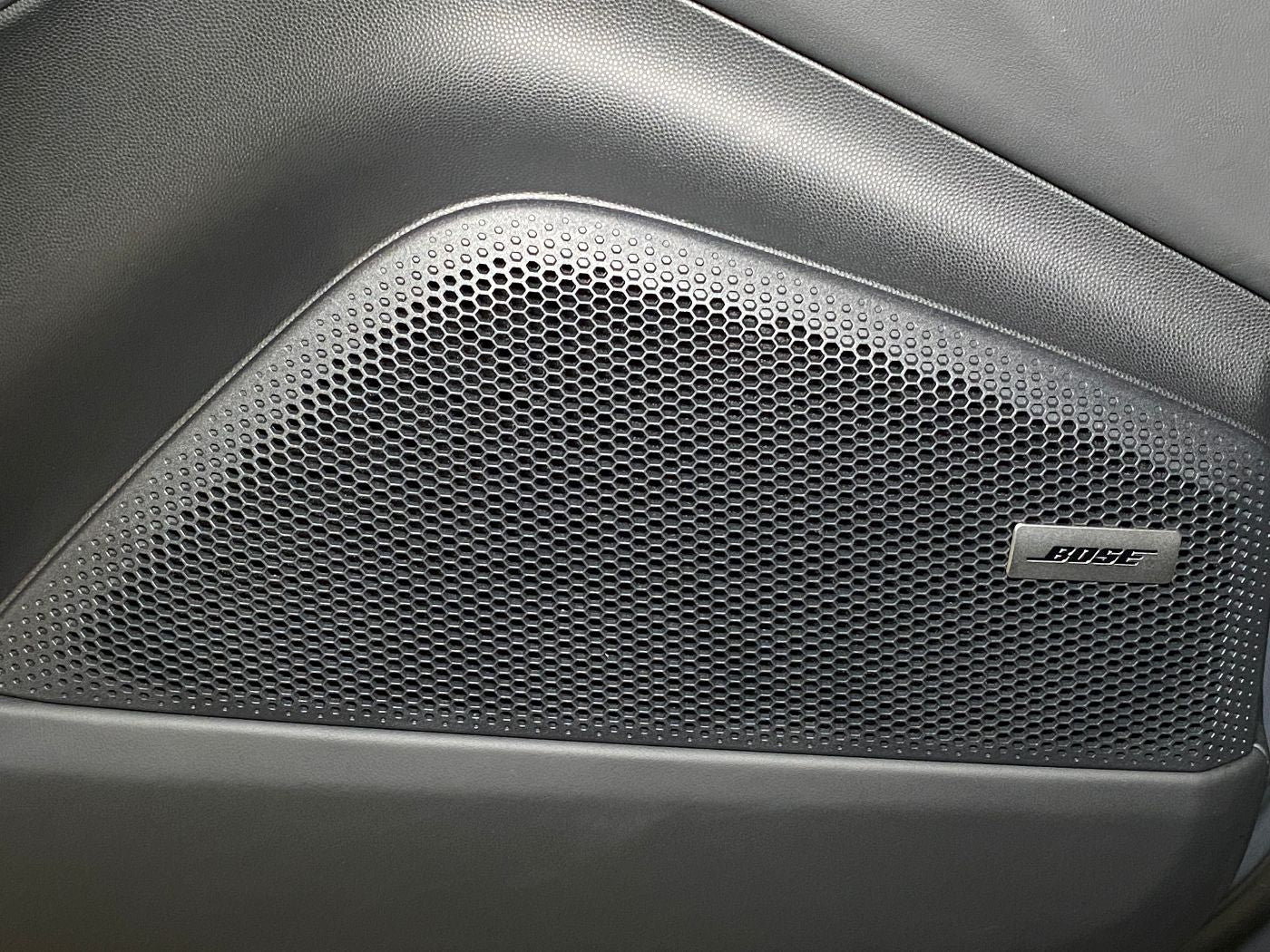 Porsche Macan Turbo | Hinterachslenkung | AHK | 22-Zoll