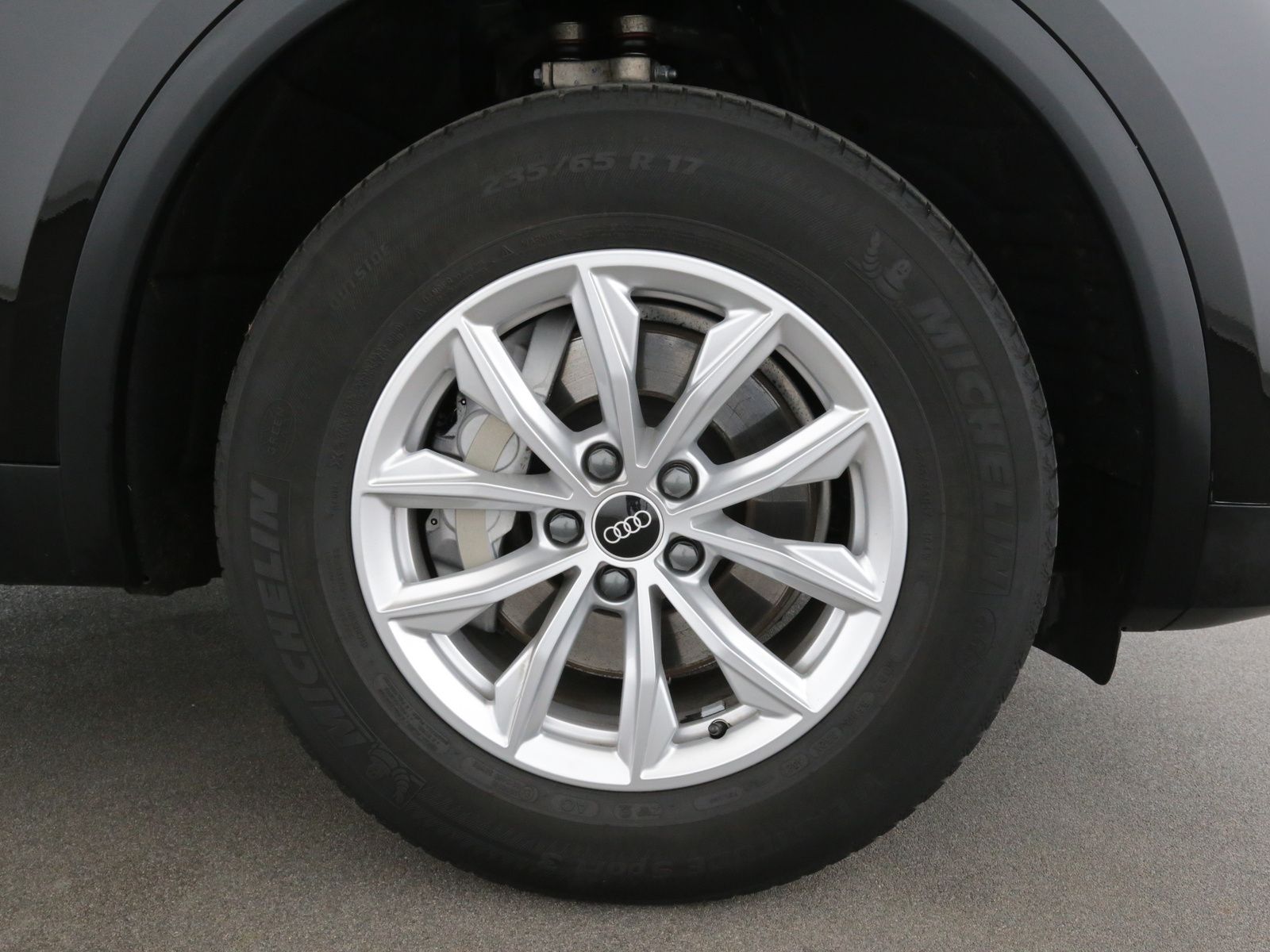 Audi Q5 40 TDI quattro S tronic - Samsaru's Car Outlet